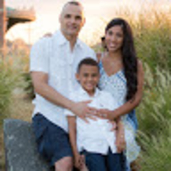 Meet your Posher, Paola - Picture 1 of 1